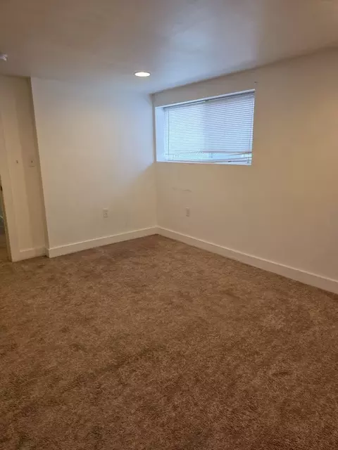 1620 N 52nd St, Seattle, WA 98103