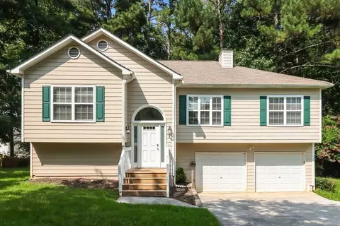 19 Eagle Point Ct, Dallas, GA 30132