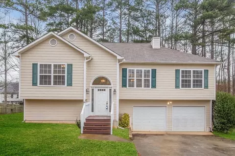 19 Eagle Point Ct, Dallas, GA 30132