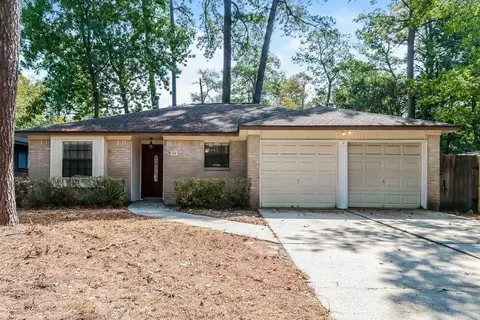 84 Fallshire Dr, The Woodlands, TX 77381
