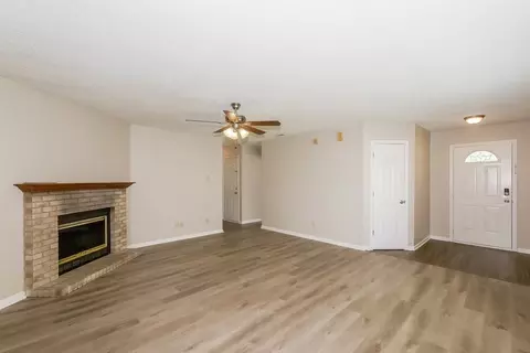 2282 Shadowbrook Dr, Plainfield, IN 46168 photo 6