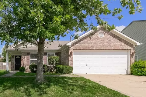2282 Shadowbrook Dr, Plainfield, IN 46168