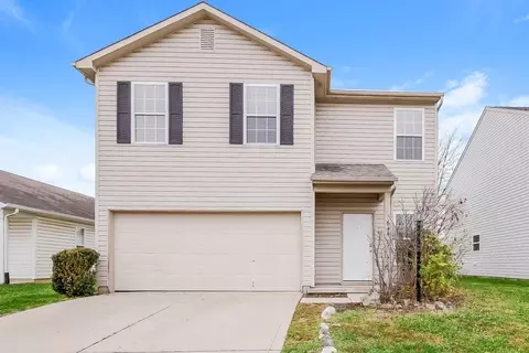 644 Blue Meadow Dr, Greenwood, IN 46143