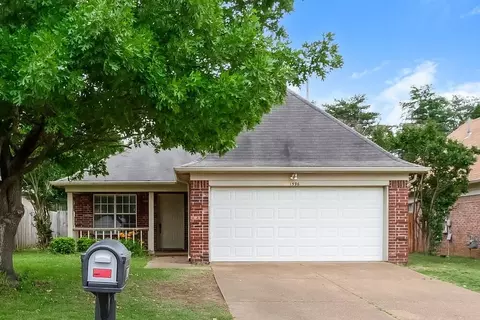 1596 Far Dr, Cordova, TN 38016