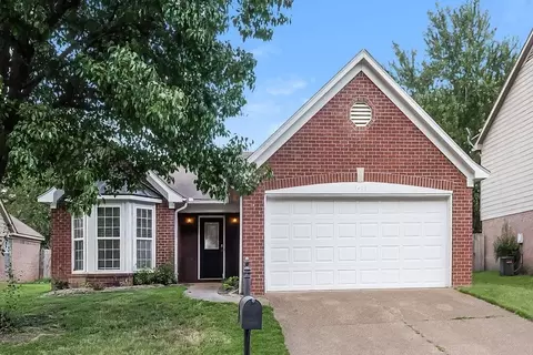 5400 Milton Ridge Dr, Arlington, TN 38002