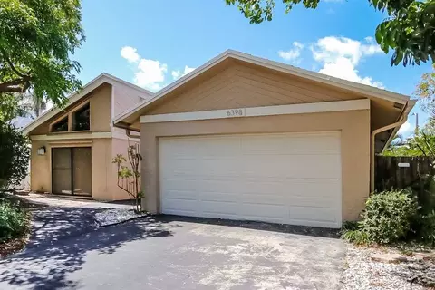 6398 Amberwoods Dr, Boca Raton, FL 33433