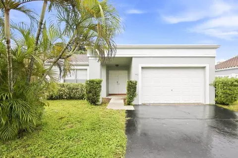 9611 NW 44th Ct, Sunrise, FL 33351