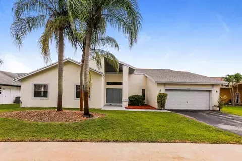 4430 NW 65th Ter, Lauderhill, FL 33319