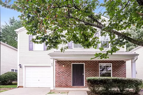 62 Brookhaven Dr, Clayton, NC 27527
