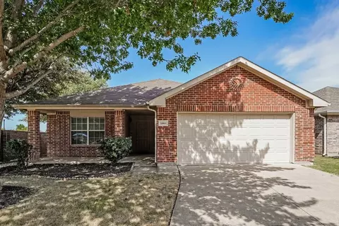 10001 Chrysalis Dr, Fort Worth, TX 76131