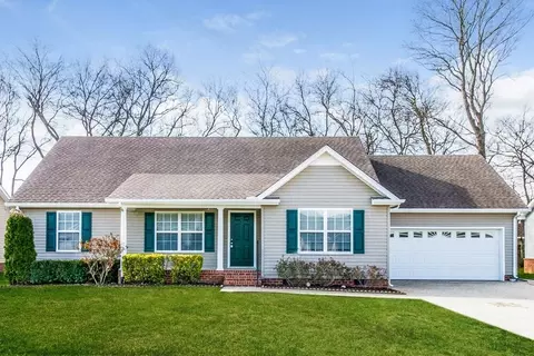 2829 Waywood Dr, Murfreesboro, TN 37128
