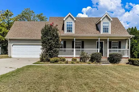 805 Forest Ridge Dr, La Vergne, TN 37086