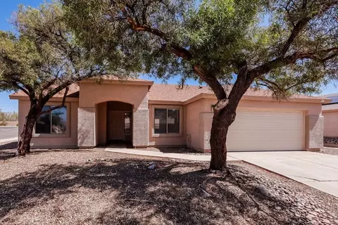 4398 W Veranda St, Casas Adobes, AZ 85741