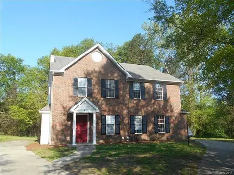 6733 Bevington Ridge Rd #B, Charlotte, NC 28277