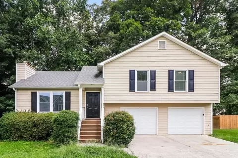 157 Aztec Way SE, Acworth, GA 30102