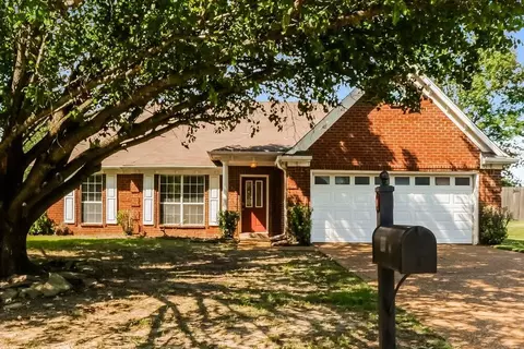 75 Oakridge Cv, Oakland, TN 38060