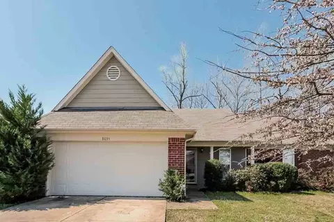 8035 Park Pike Dr, Southaven, MS 38671