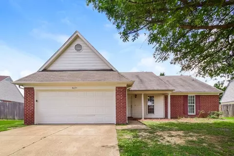 8035 Park Pike Dr, Southaven, MS 38671