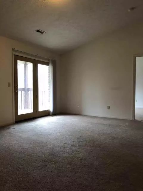3850 Little Creek Dr #1, Amelia, OH 45102