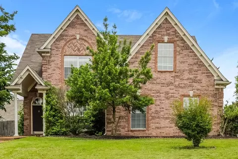 10076 Sutton Ridge Ln, Cordova, TN 38016