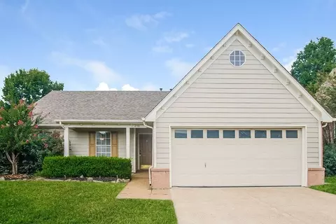 250 Cross Point Cv, Collierville, TN 38017