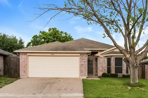 8060 Cannonwood Dr, Fort Worth, TX 76137