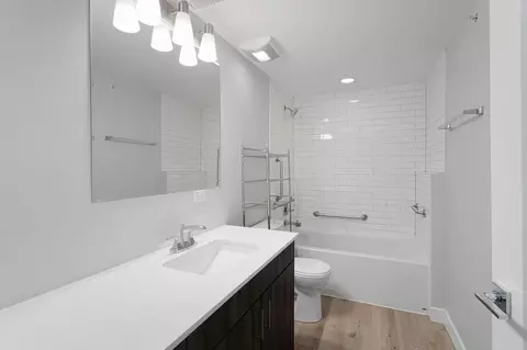 1531 W Howard St, Chicago, IL 60626 photo 54