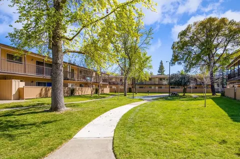 3650 Tallyho Dr, Sacramento, CA 95826