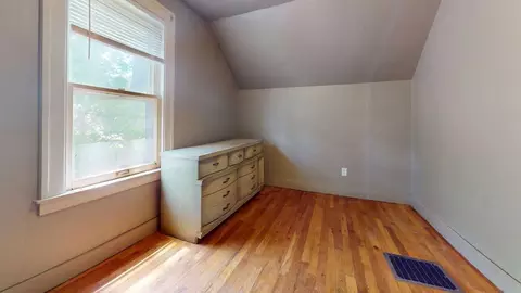 11442 Jackson Ave, Warren, MI 48089 photo 3