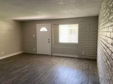 2420 W Glenrosa Ave, Phoenix, AZ 85015