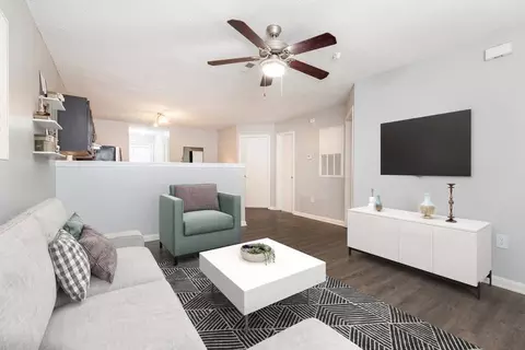 10425 Wheatside Dr, Charlotte, NC 28262 photo 6
