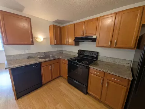 4102 SE Cesar E Chavez Blvd, Portland, OR 97202 photo 48