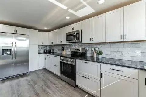Undisclosed, Bradenton Beach, FL 34217 photo 32