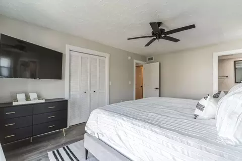 Undisclosed, Bradenton Beach, FL 34217 photo 16