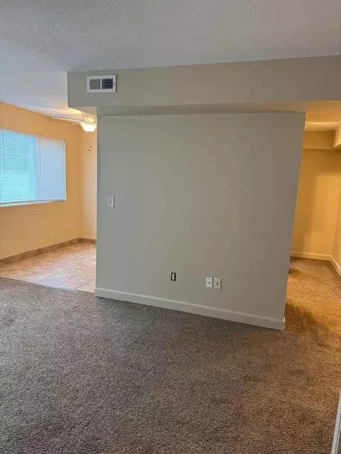 5743 Glenwood Ave, Golden Valley, MN 55422
