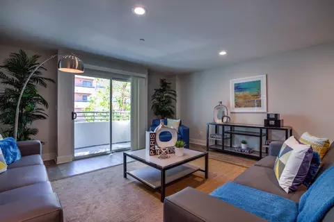 433 Midvale Ave, Los Angeles, CA 90024 photo 22