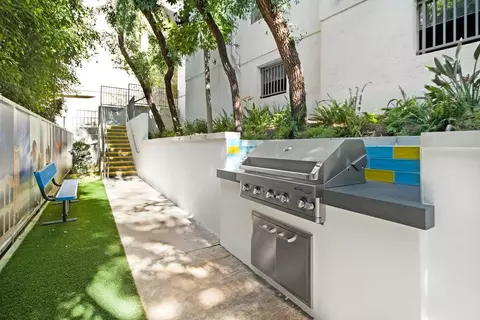 433 Midvale Ave, Los Angeles, CA 90024 photo 19