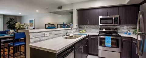 433 Midvale Ave, Los Angeles, CA 90024 photo 4