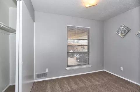 1801 S 132nd East Pl, Tulsa, OK 74108 photo 5