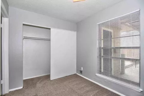 1801 S 132nd East Pl, Tulsa, OK 74108 photo 6