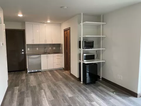 8509 14th Ave NW, Seattle, WA 98117