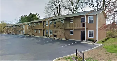 1802 Hamill Rd, Chattanooga, TN 37343