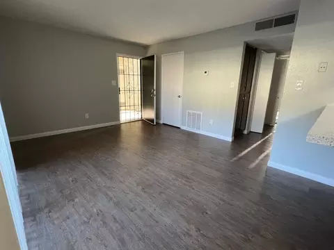 5051 Ming Ave, Bakersfield, CA 93309