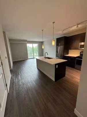 15 Parkway North Blvd, Deerfield, IL 60015