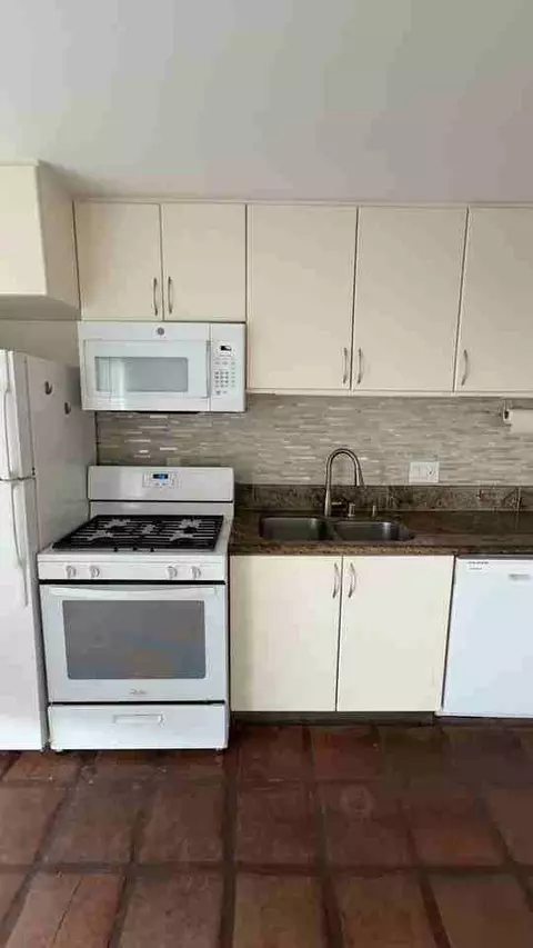 642 Ocean Ln, Imperial Beach, CA 91932