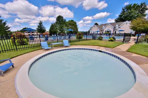 8 Poolside Ct, Catonsville, MD 21228 photo 12