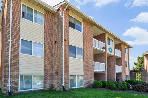 8 Poolside Ct, Catonsville, MD 21228 photo 24