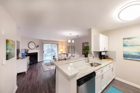 13000 Wilkes Way, Herndon, VA 20170 photo 5