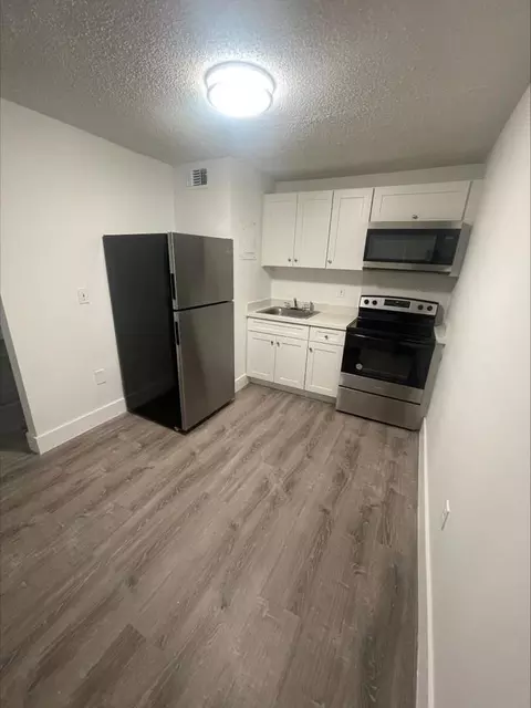529 SW 4th St, Miami, FL 33130