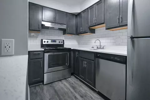 1027 Tivoli Cres, Virginia Beach, VA 23453